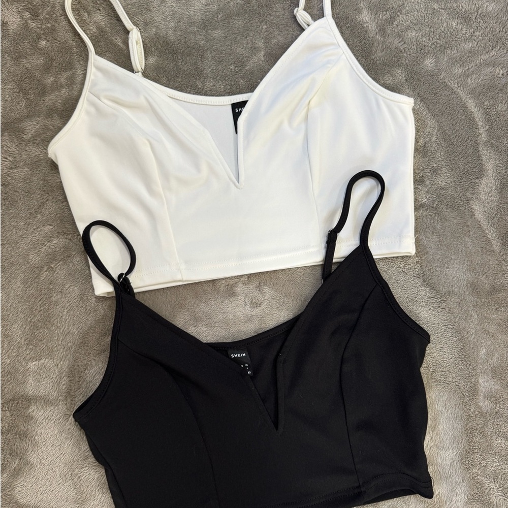 SHEIN Black and White V-Neck Camisoles 2-Pack